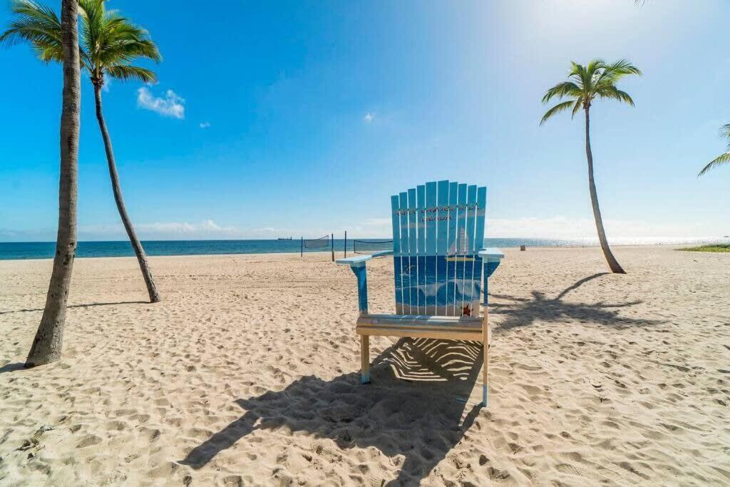 Walk To Las Olas Banyan Room Palm Paradise Inn 劳德代尔堡 外观 照片