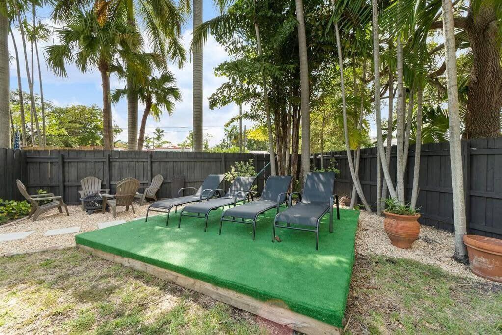 Walk To Las Olas Banyan Room Palm Paradise Inn 劳德代尔堡 外观 照片